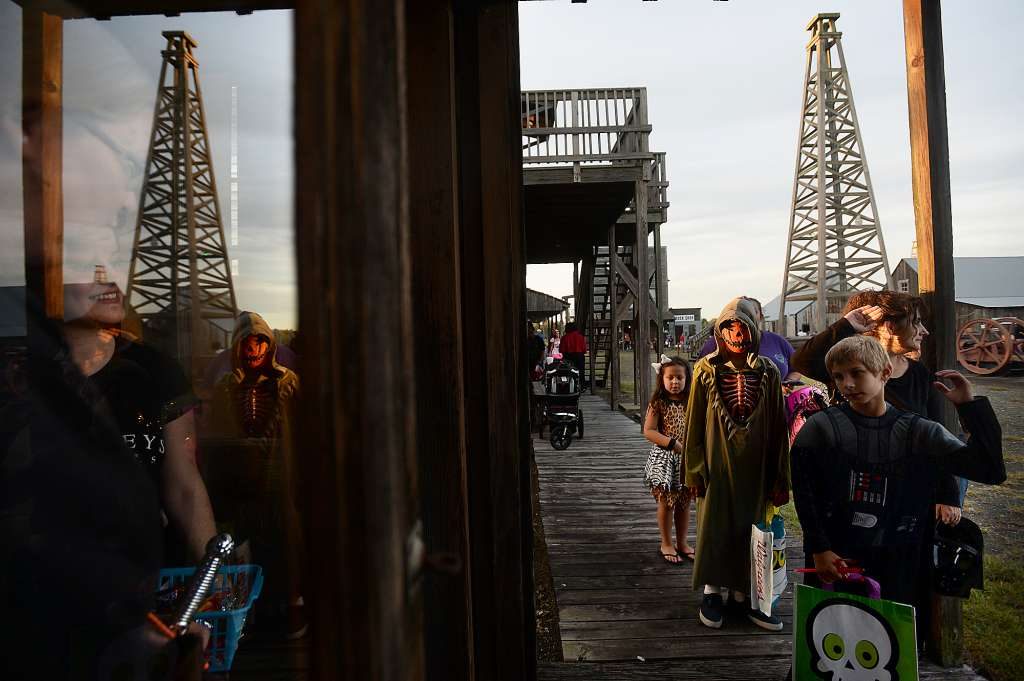 Spindletop Spookfest, Beaumont Halloween, Trick or Treat Southeast Texas